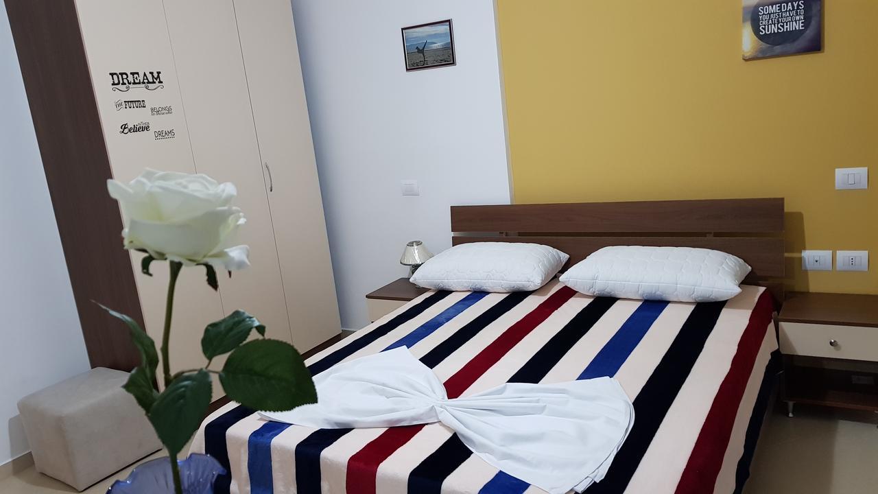 Appartamento Giallo Vlorë Exteriör bild
